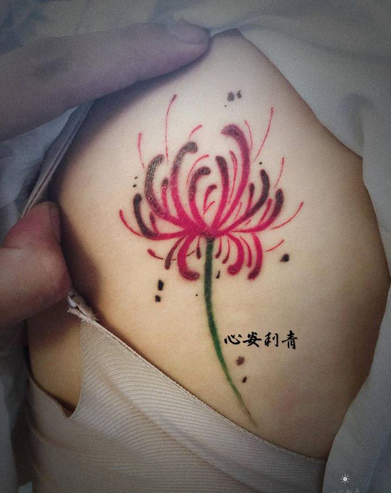 彼岸花纹身图片_背部新传统纹身图案