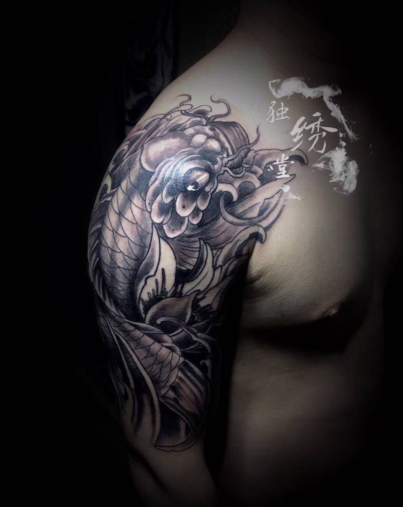 锦鲤纹身图片_手臂纹身图案