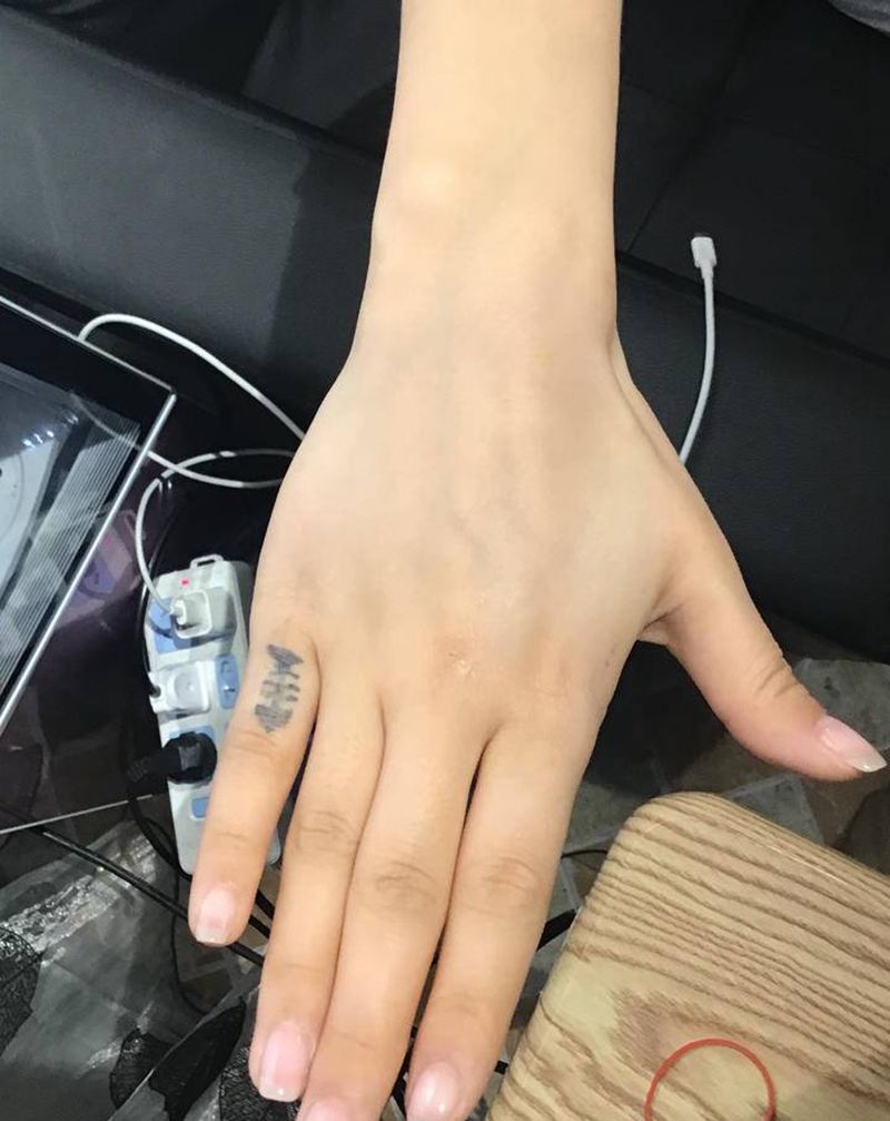 广元纹身，心安刺青遮盖纹身图片_手臂手部点刺纹身图案