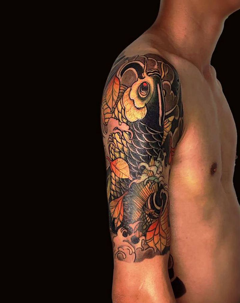 锦鲤遮盖小壁虎纹身图片_手臂纹身图案