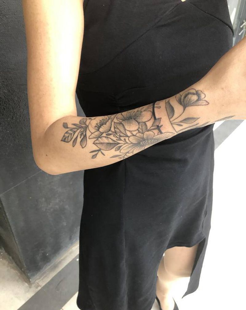 广元纹身纹身图片_手臂点刺纹身图案