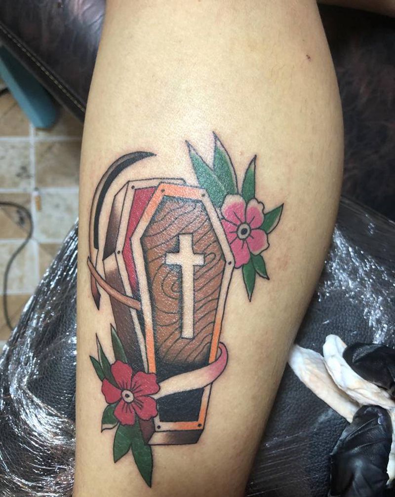 棺材纹身纹身图片_腿部Old School纹身图案