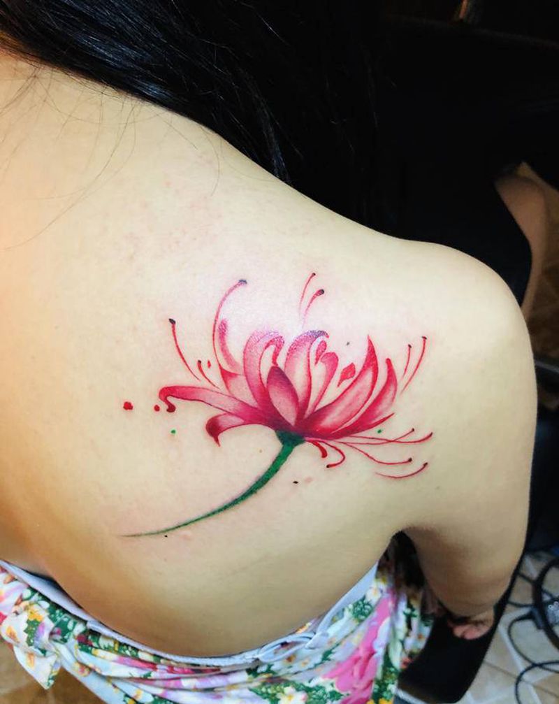 广元纹身彼岸花纹身图片_肩部水墨纹身图案