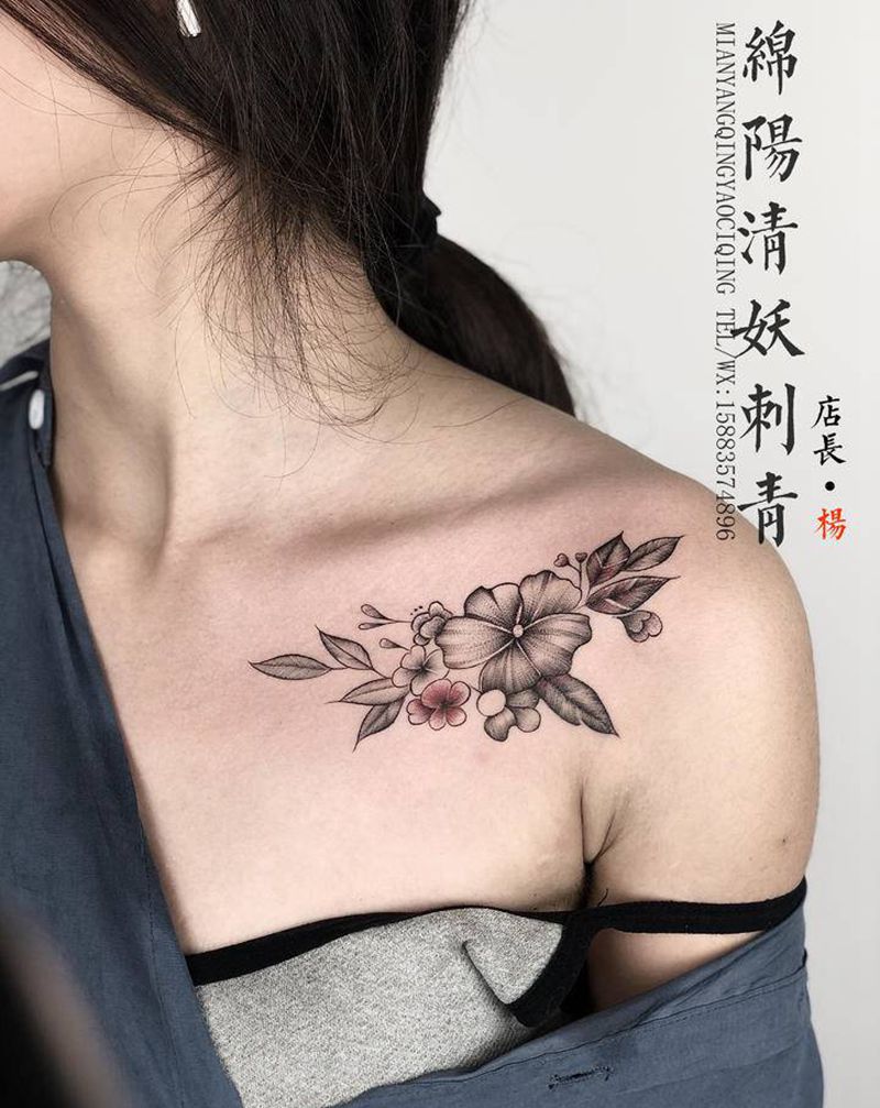 素花纹身图片_肩部颈部纹身图案