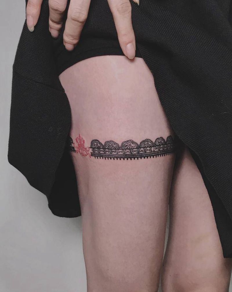 蕾丝腿环纹身图片_腿部纹身图案