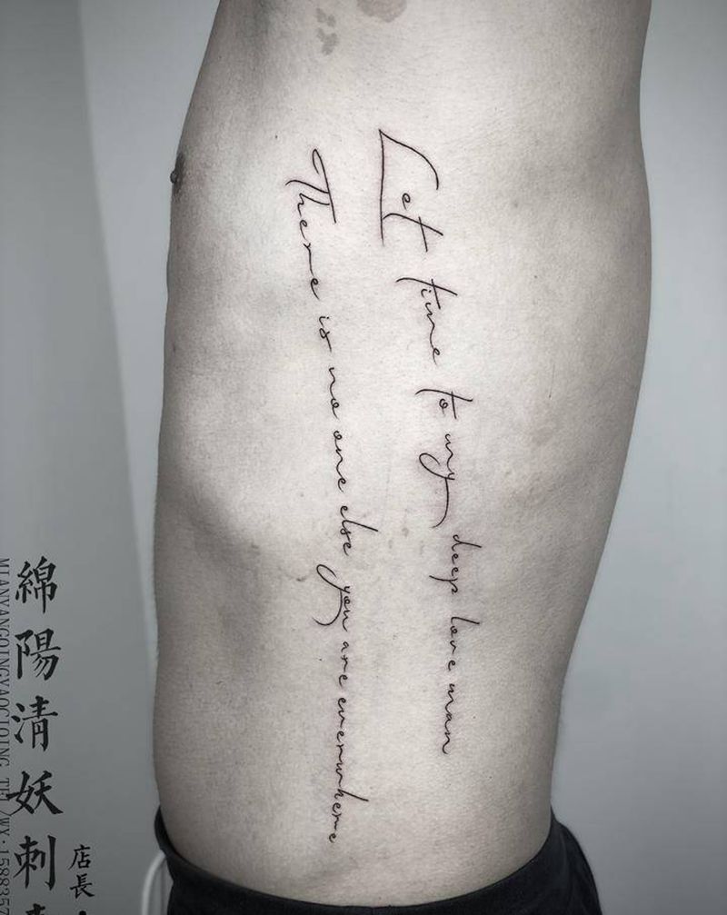 字母纹身图片_肩部颈部纹身图案