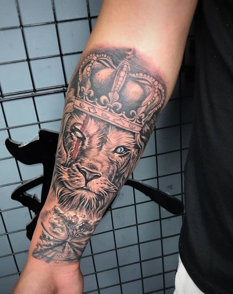 狮子纹身图片_手臂纹身图案