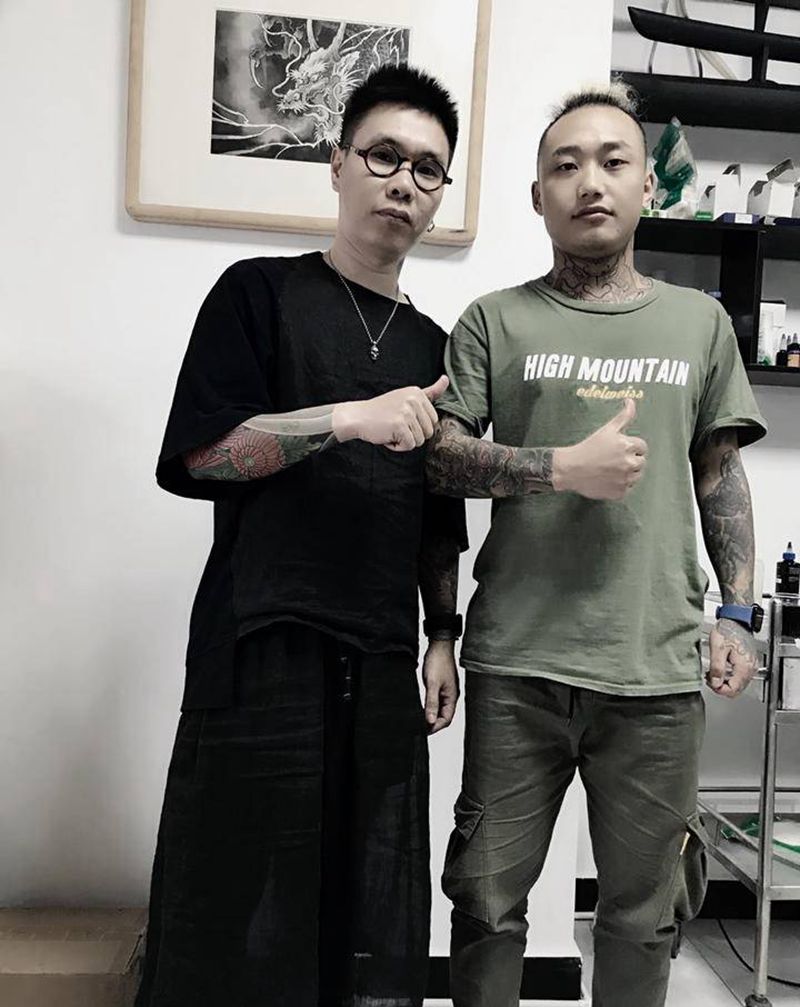 照片纹身图片_手臂老传统纹身图案