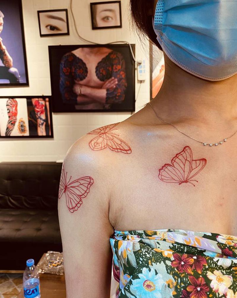 蝴蝶纹身纹身图片_肩部胸部新传统纹身图案