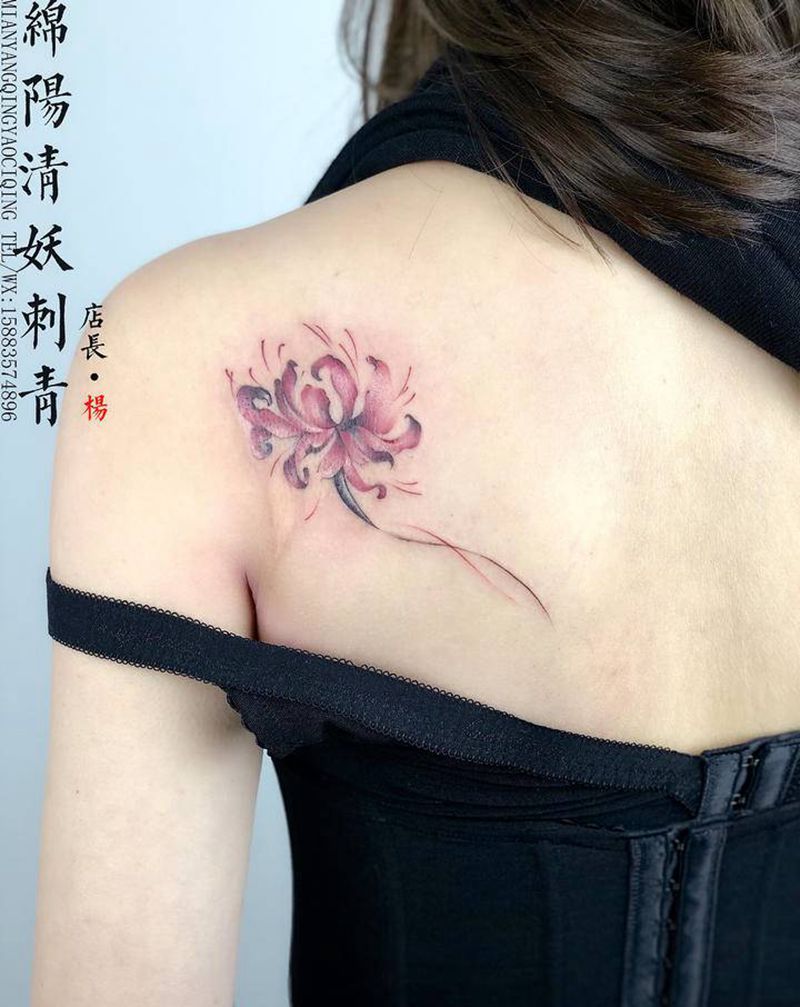彼岸花纹身图片_胸部肩部纹身图案