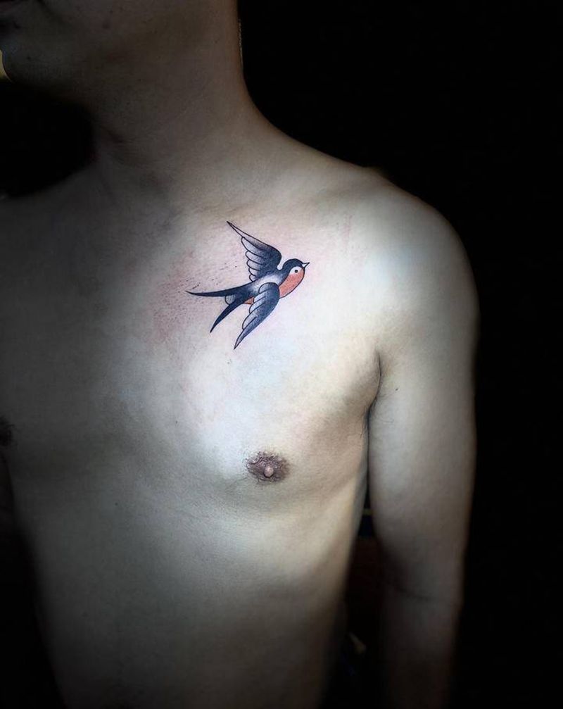 燕子纹身纹身图片_胸部肩部Old School纹身图案