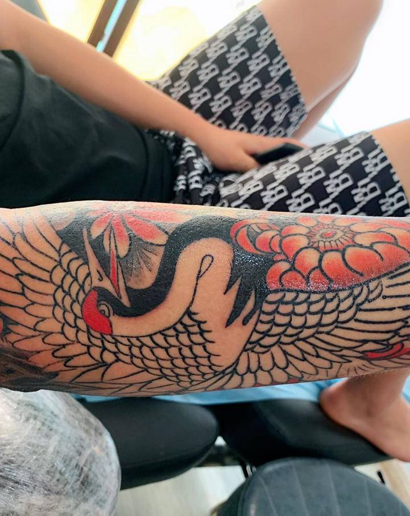 鹤纹身图片_手臂老传统纹身图案