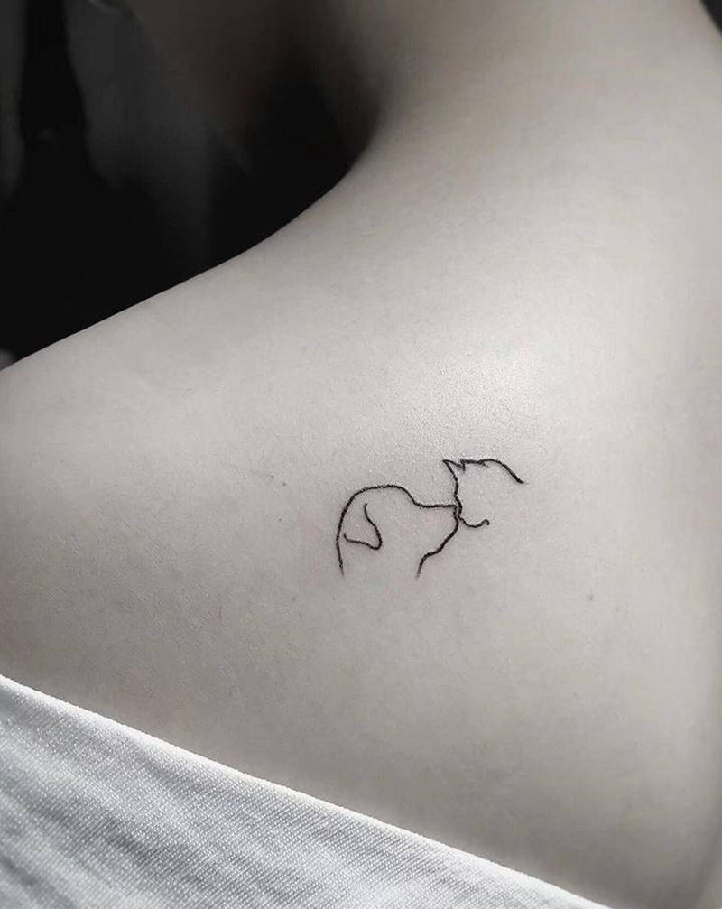 小东西3枚纹身图片_手臂肩部纹身图案