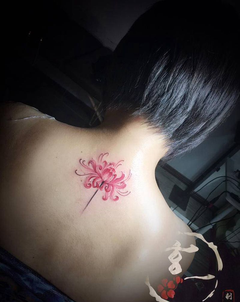 小东西三枚纹身图片_背部腿部纹身图案