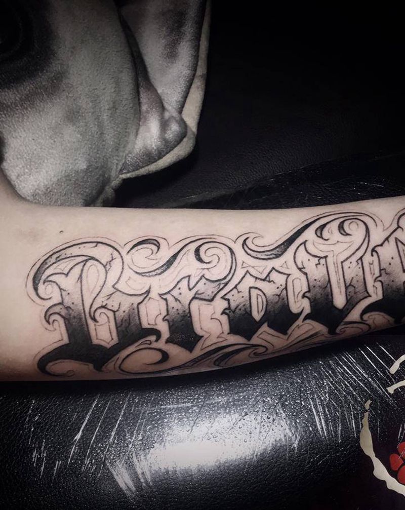 花体纹身图片_手臂纹身图案