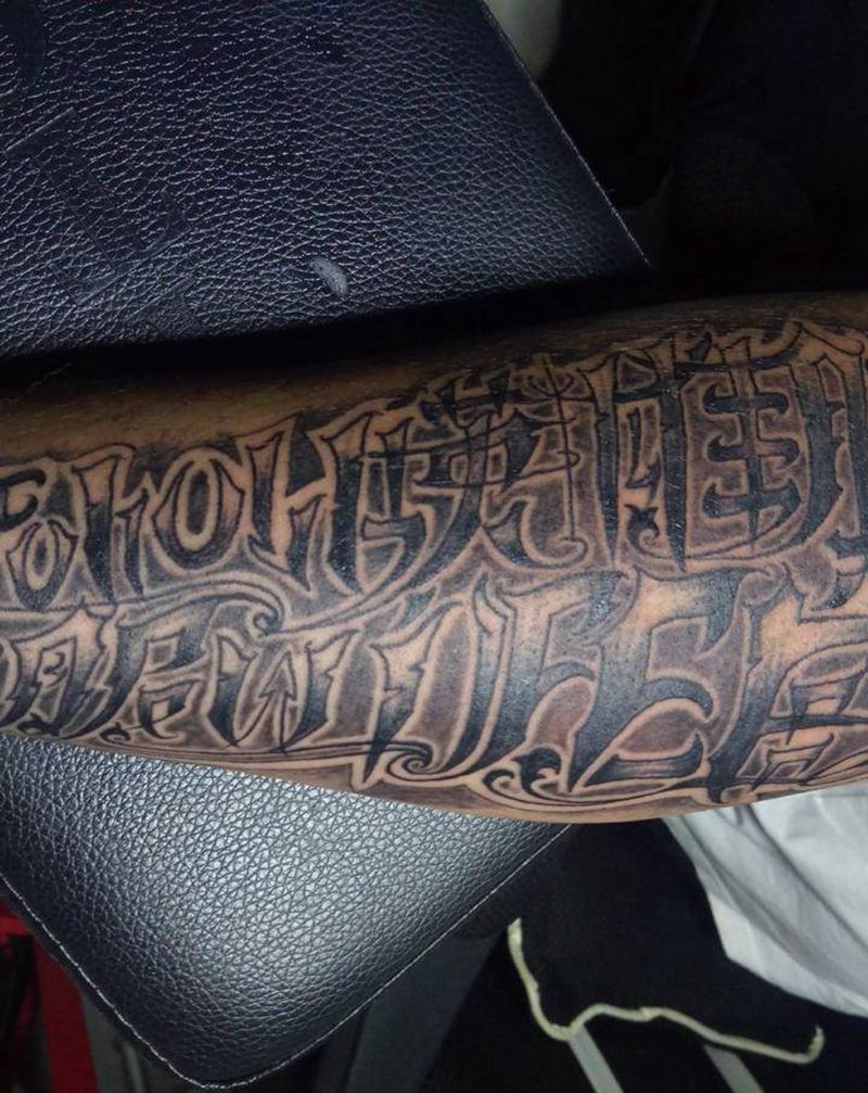 奇卡诺纹身图片_花体字纹身图案