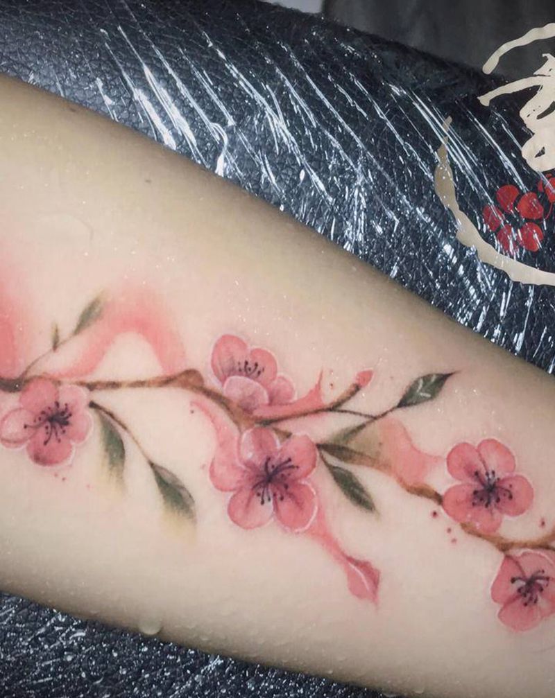 小东西三枚纹身图片_手臂背部纹身图案