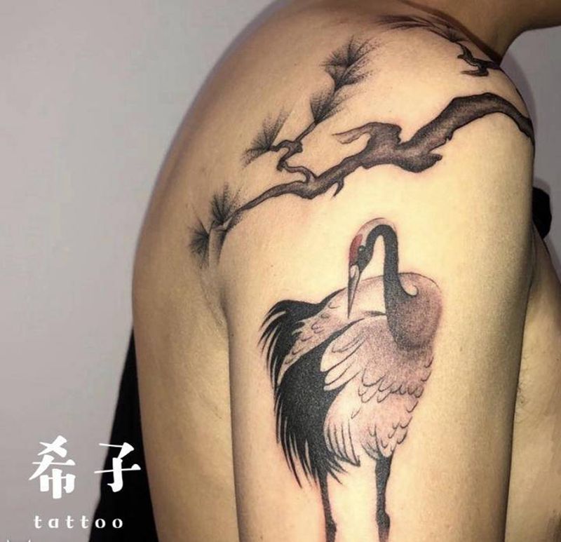 仙鹤纹身图片_肩部手臂纹身图案