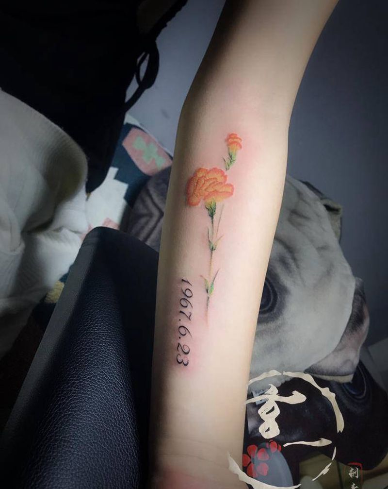 康乃馨纹身图片_手臂纹身图案