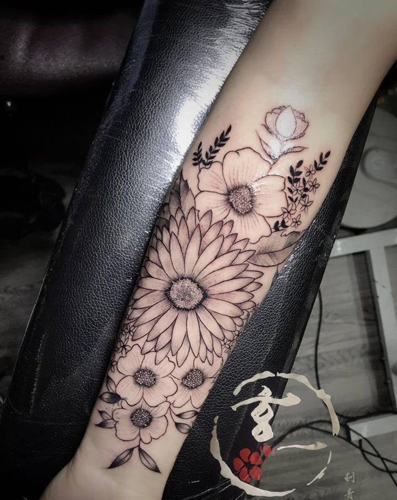 素花纹身图片_手臂纹身图案