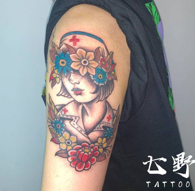 old school一枚纹身图片_手臂Old School纹身图案