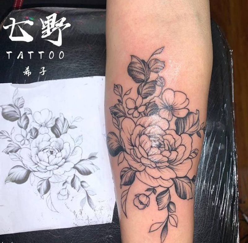 韩式素花纹身图片_手臂纹身图案