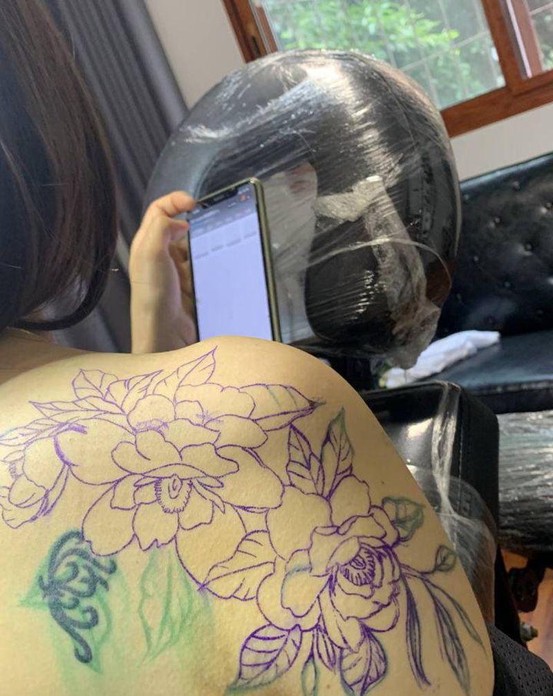 遮盖纹身图片_肩部纹身图案