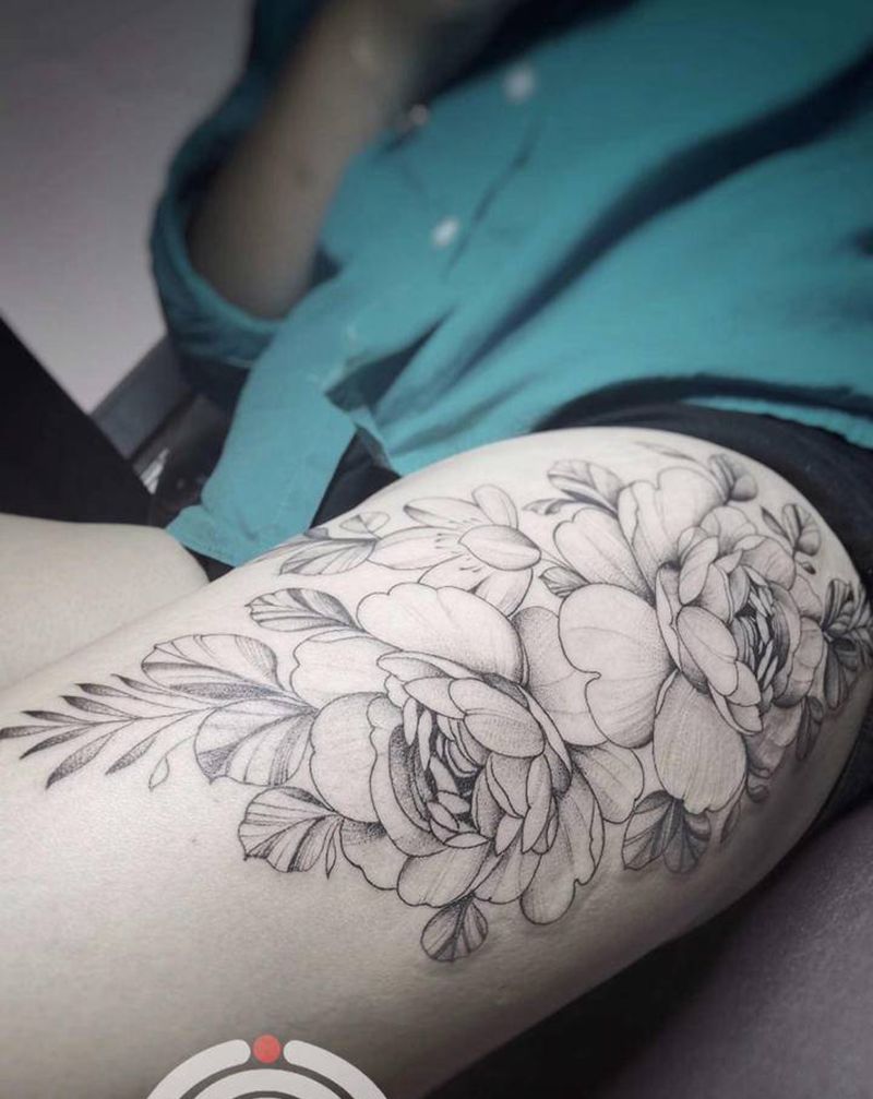 真正的大花腿纹身图片_脚部纹身图案