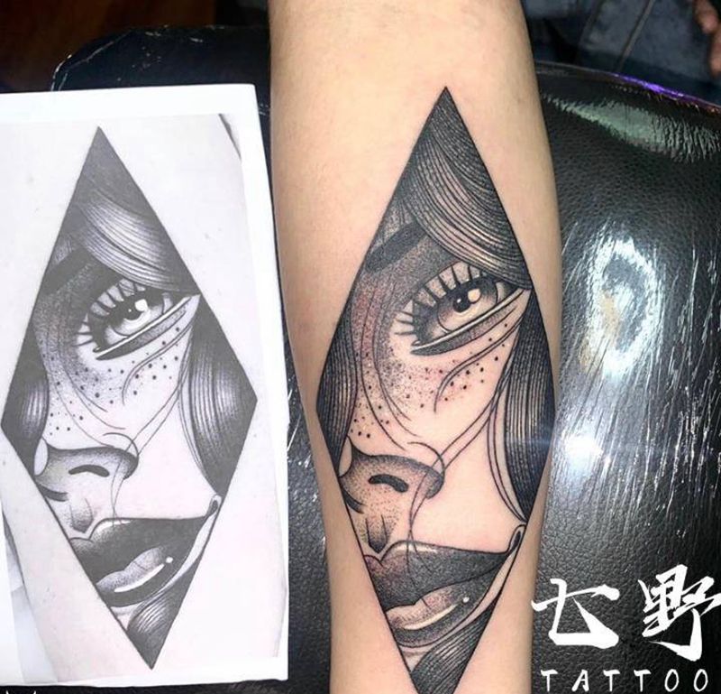 暗黑女神纹身图片_手臂纹身图案