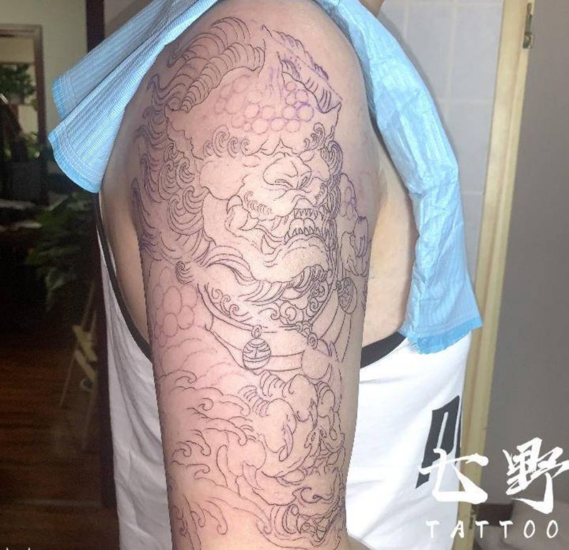 唐狮纹身图片_手臂新传统纹身图案