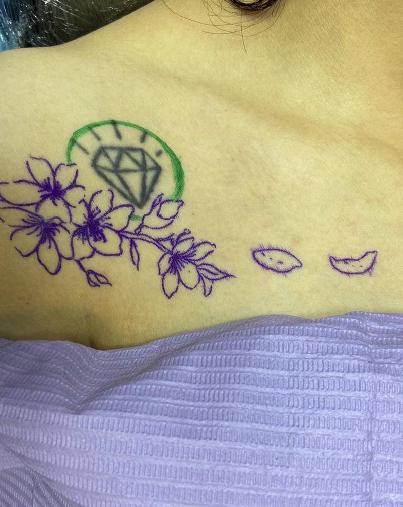 遮盖纹身图片_肩部水彩纹身图案