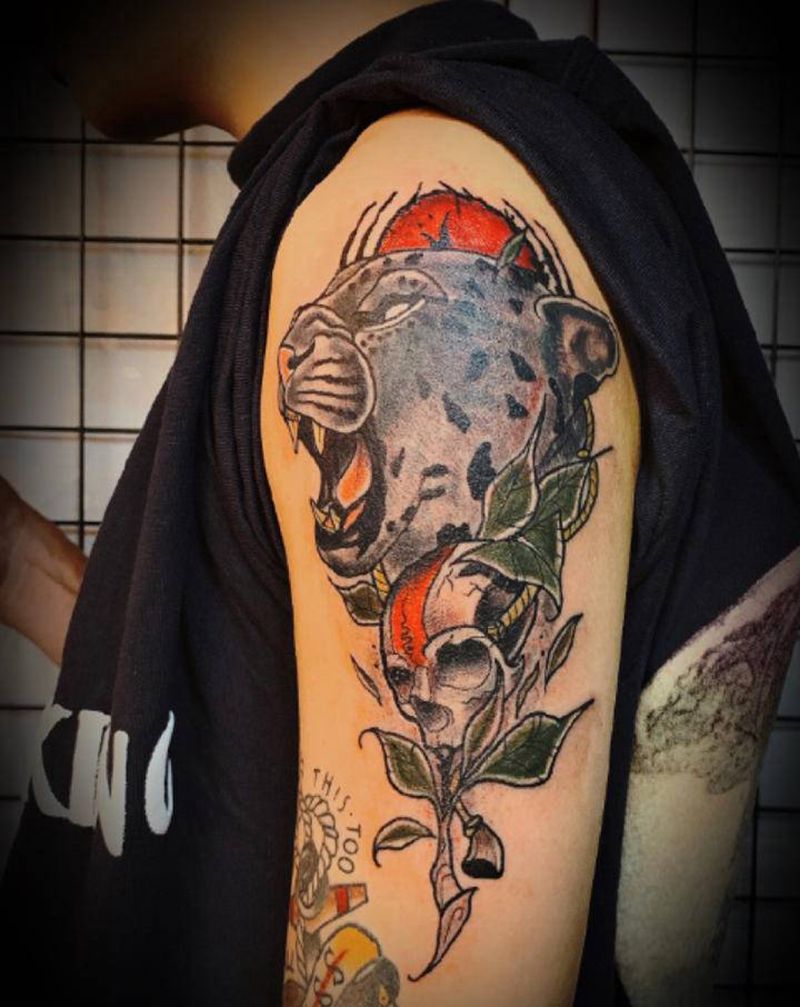 豹子纹身图片_手臂Old School纹身图案