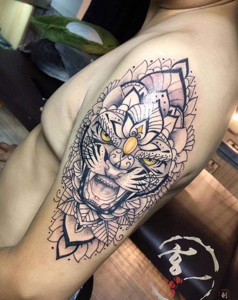 佛系老虎纹身图片_手臂纹身图案