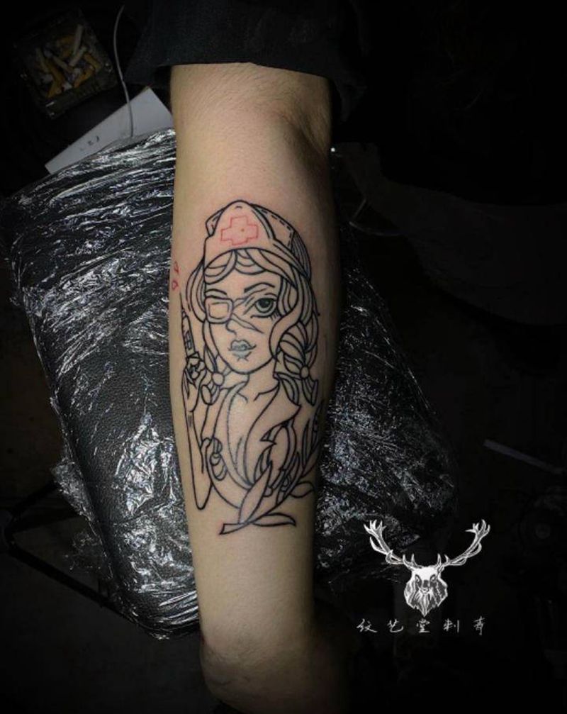 old school护士纹身图片_手臂Old School纹身图案