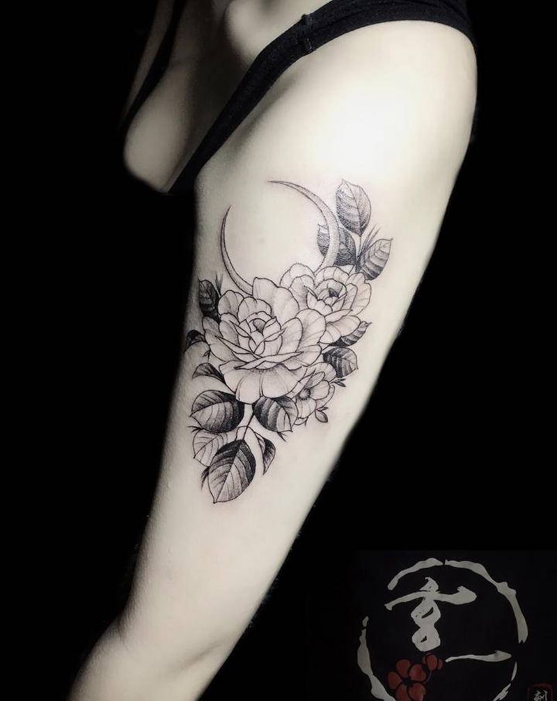 小东西3个纹身图片_手臂腹部纹身图案