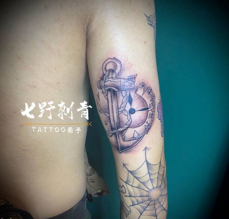 顾客自带图纹身图片_手臂纹身图案