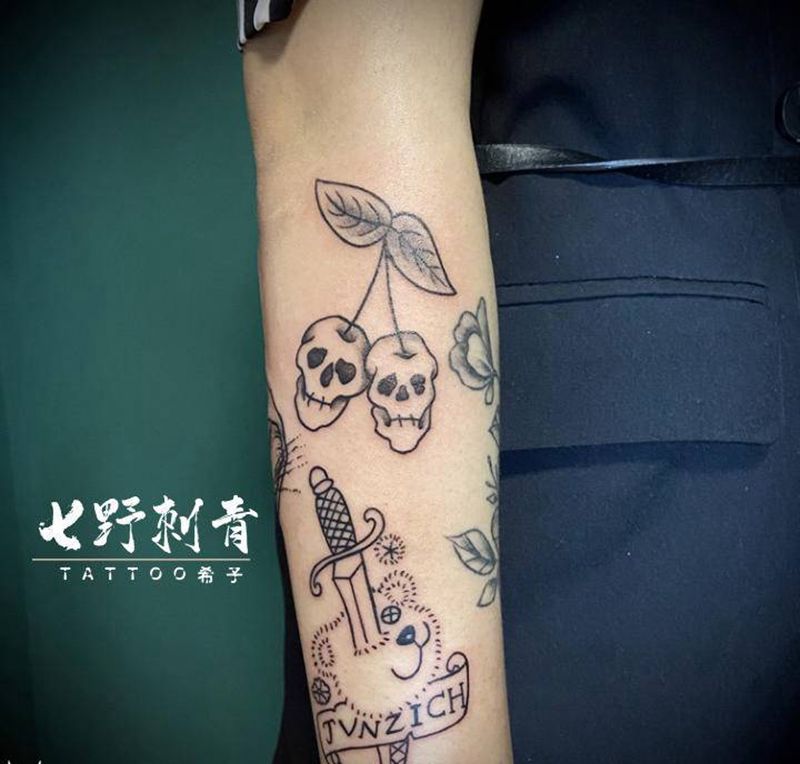 三个小图拼接纹身图片_手臂纹身图案