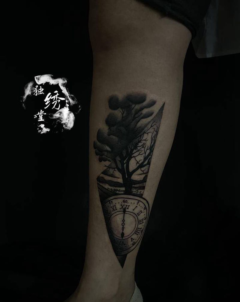 小腿遮盖纹身图片_腿部新传统纹身图案