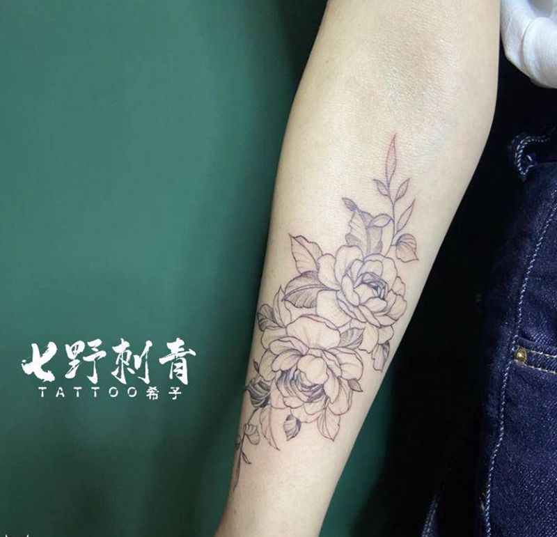 韩式素花纹身图片_手臂纹身图案