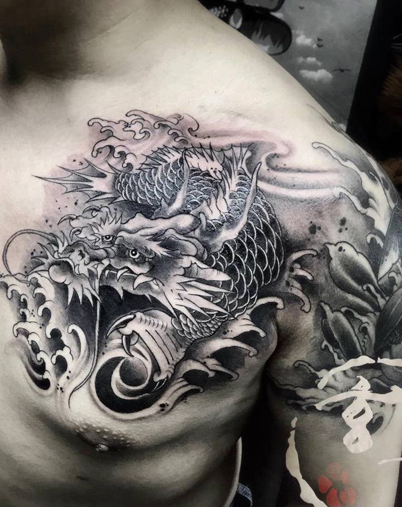 龙纹身图片_胸部纹身图案