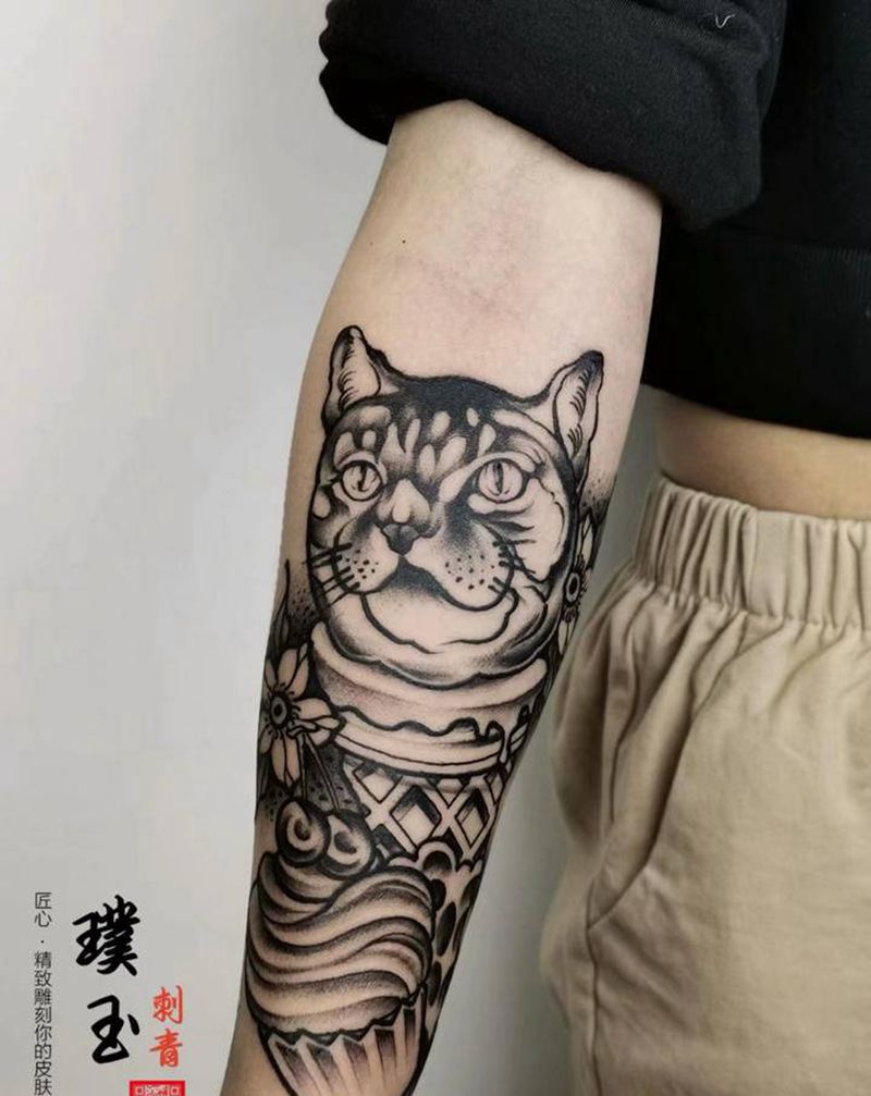 未完，下次彩色纹身图片_手臂New School猫咪纹身图案