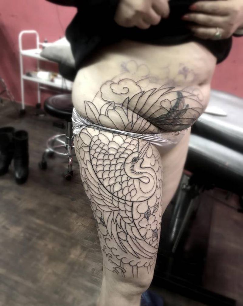 鹤纹身图片_腰部纹身图案