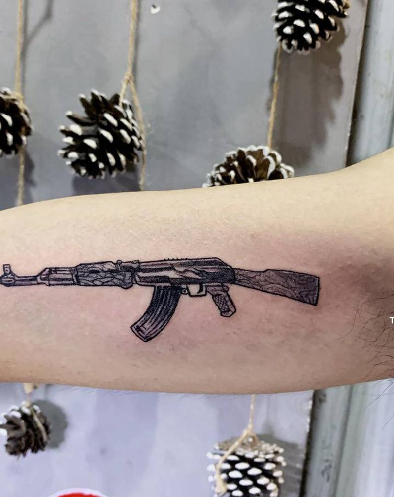 AK纹身图片_手臂纹身图案