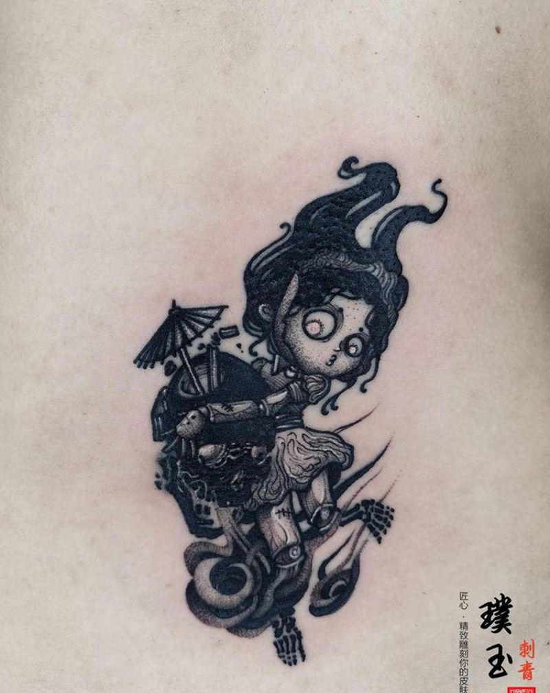 遮盖纹身图片_腰部点刺纹身图案