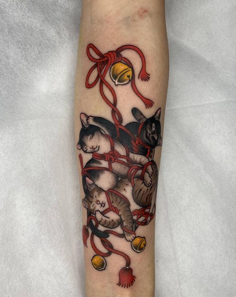 仨小只纹身图片_手臂老传统猫咪纹身图案