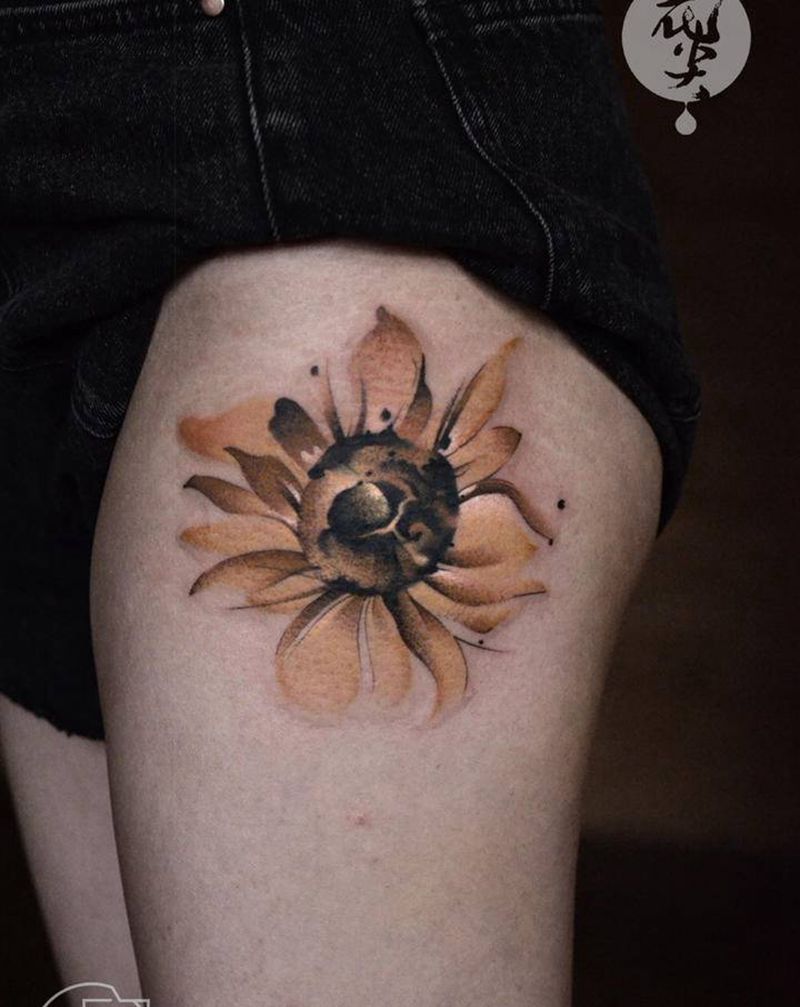 向日葵纹身图片_腿部水彩纹身图案
