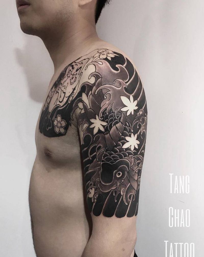 老传统半胛纹身图片_手臂老传统纹身图案