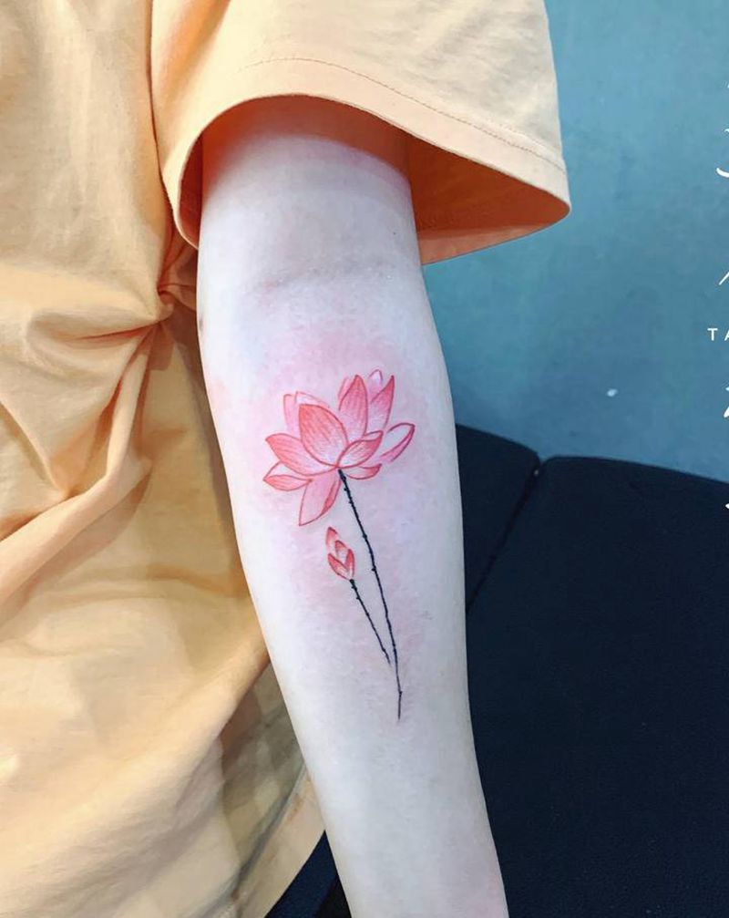 荷花纹身图片_手臂纹身图案