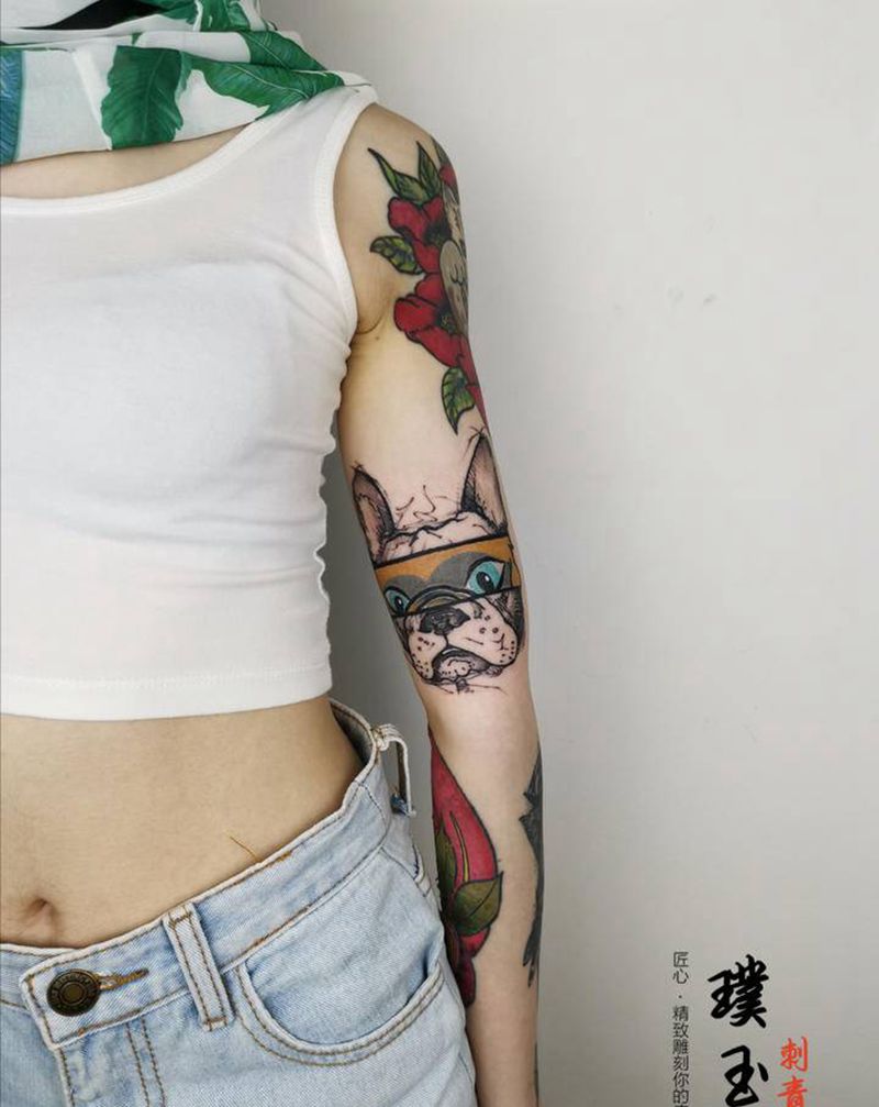 法斗纹身图片_手臂点刺Old School法斗纹身图案