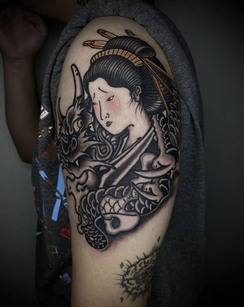 融合风格的龙与歌姬纹身图片_手臂老传统Old School纹身图案